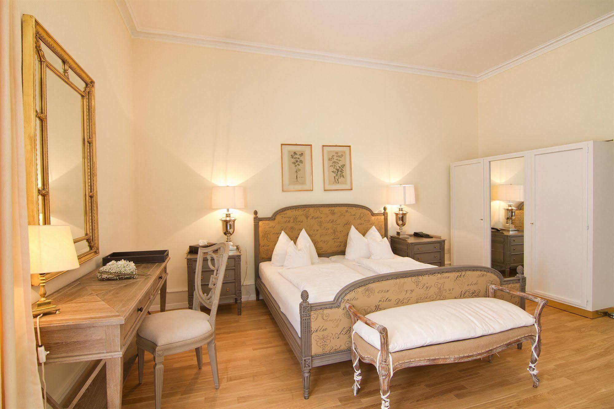 Hotel Romerbad Badenweiler Bagian luar foto