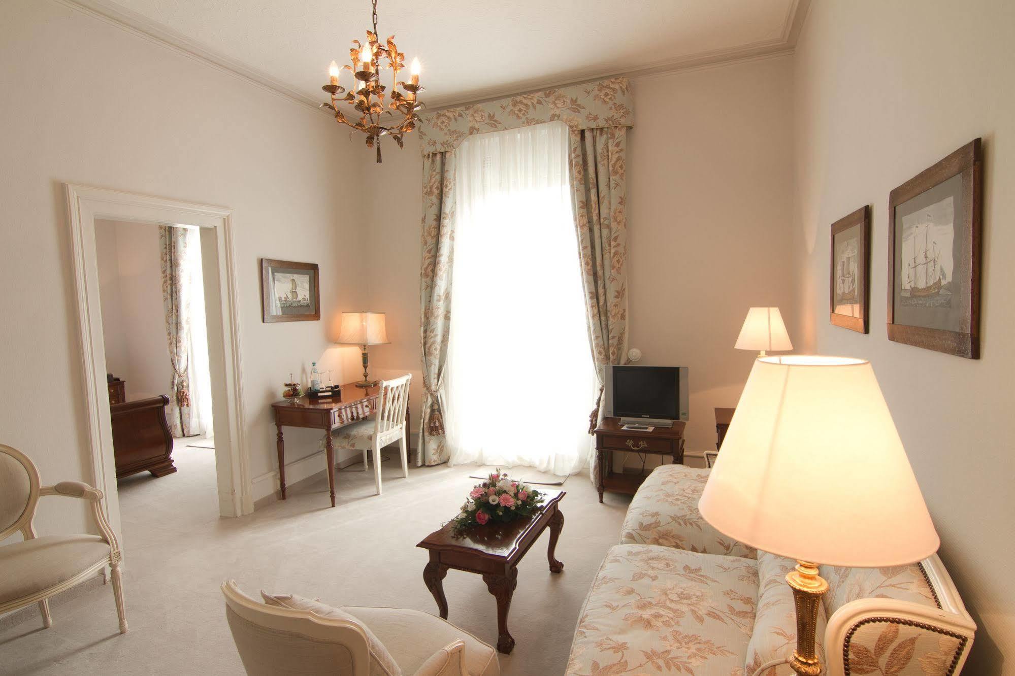 Hotel Romerbad Badenweiler Bagian luar foto