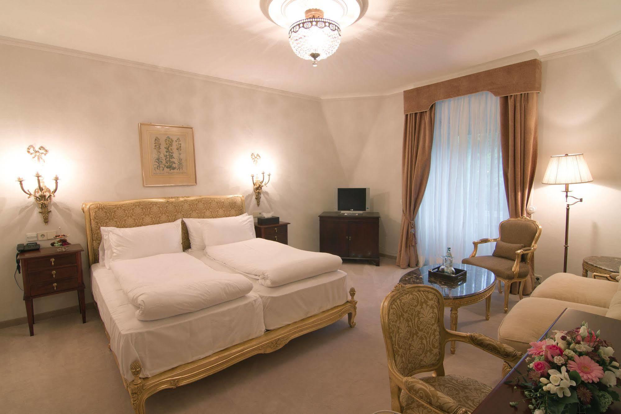 Hotel Romerbad Badenweiler Bagian luar foto