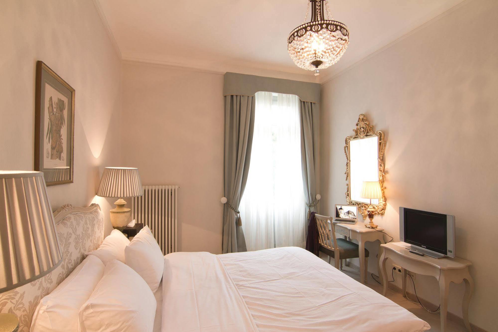Hotel Romerbad Badenweiler Bagian luar foto